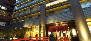 震中附近华人，酒店竟倒下几十栋