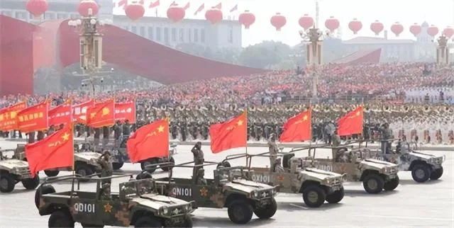 国庆阅兵，展现国家力量与荣耀的壮丽画卷
