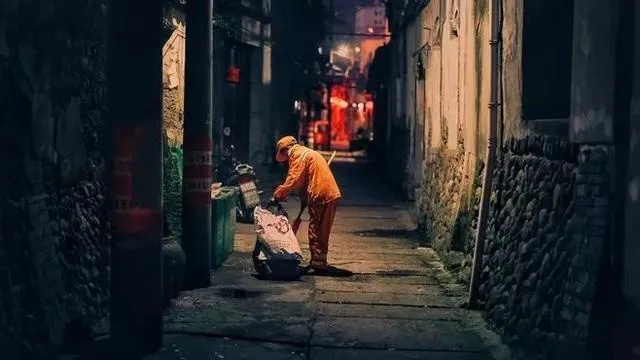 小镇上平凡而特别的夫妻阿强与阿珍