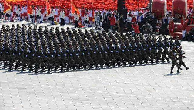 震撼人心的中国2022年盛大阅兵盛典